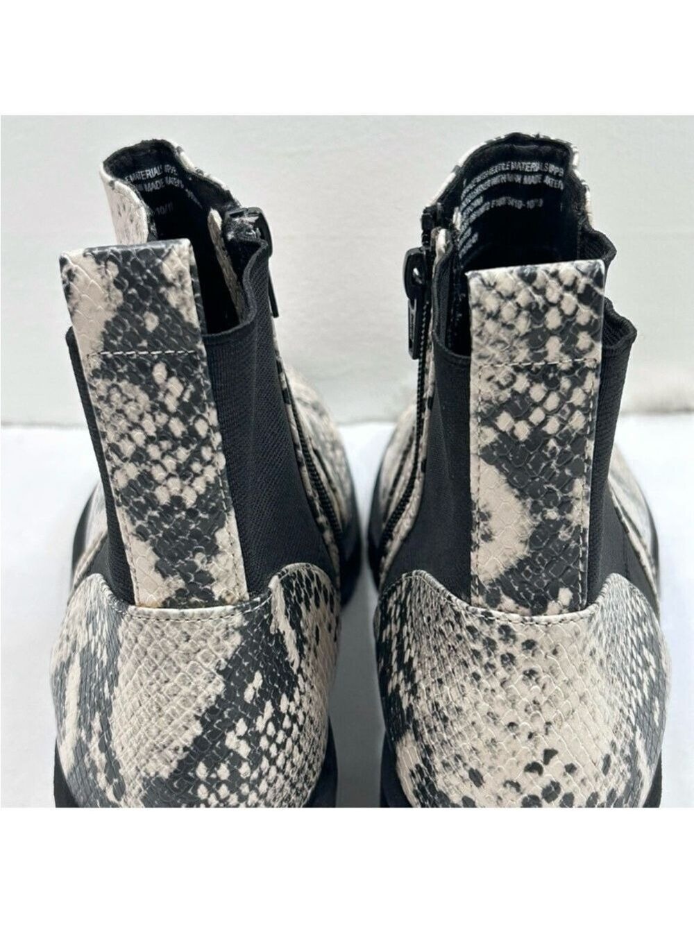Universal Thread Black Cream Snakeskin Ankle Booties Size 10 - Picture 7 of 12